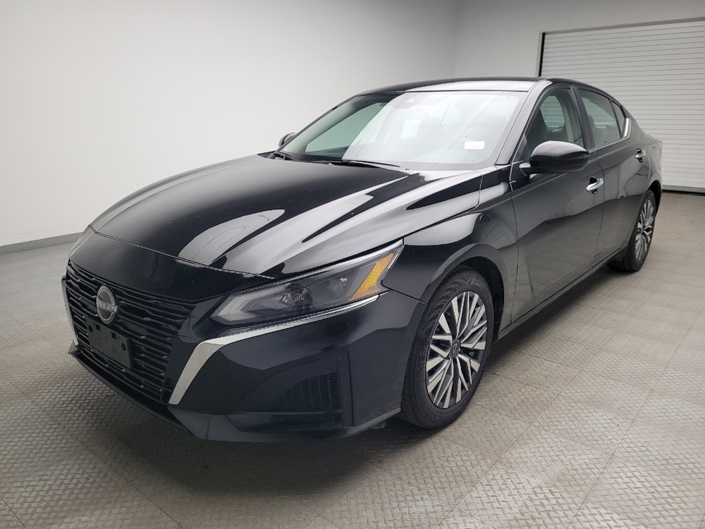 2023 Nissan Altima SV