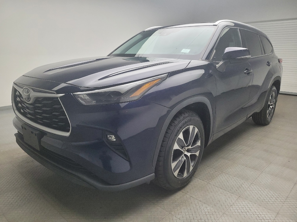 2022 Toyota Highlander XLE's photo