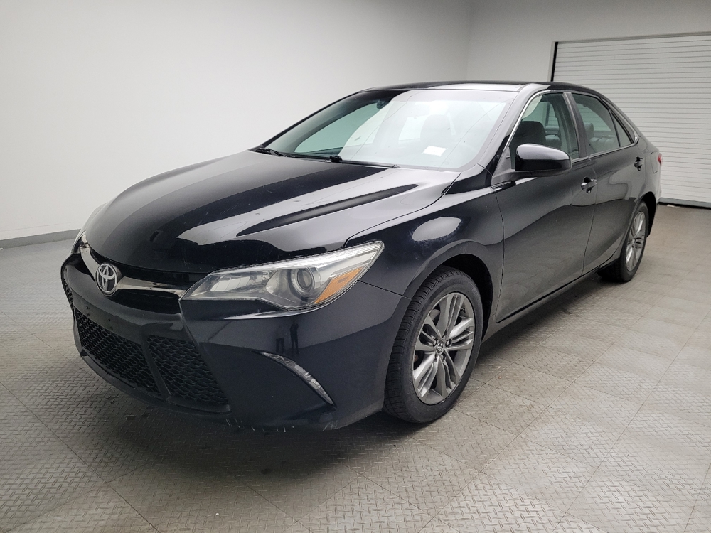 2016 Toyota Camry Special Edition's photo