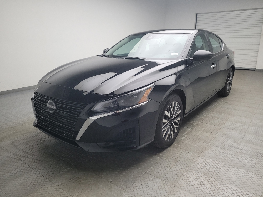 2024 Nissan Altima SV's photo