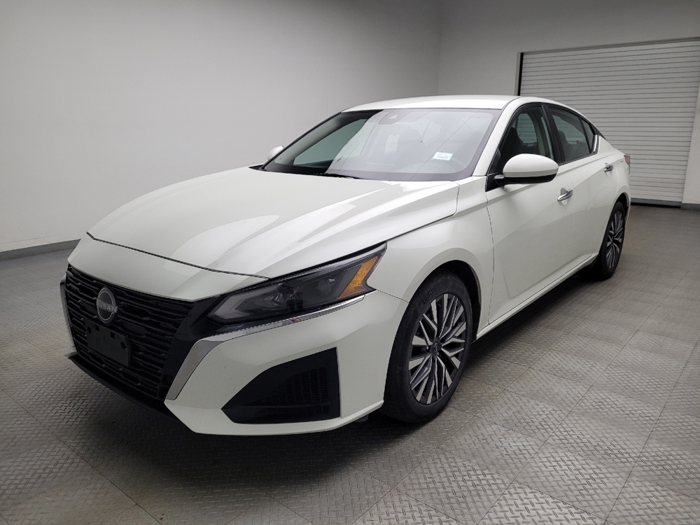 2023 Nissan Altima SV