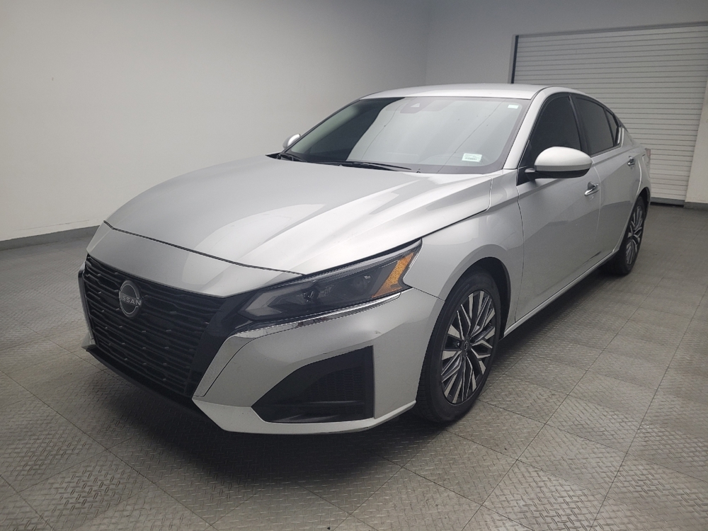 2023 Nissan Altima SV