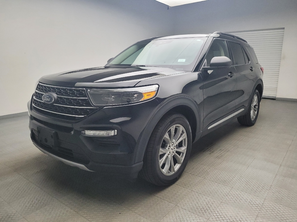 2022 Ford Explorer XLT's photo