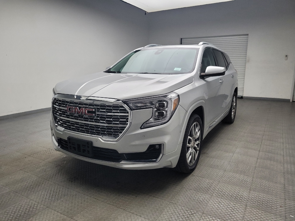2022 GMC Terrain Denali's photo