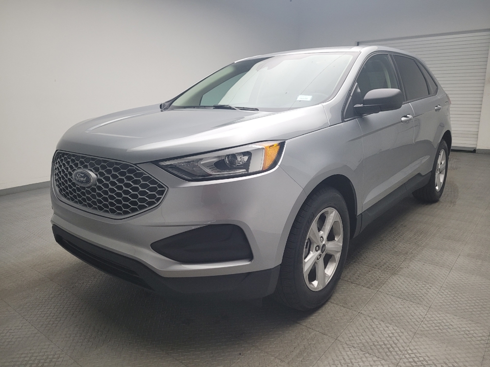 2024 Ford Edge SE's photo