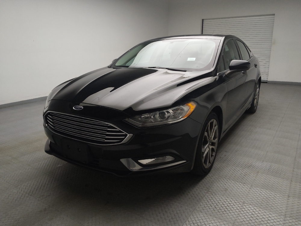2017 Ford Fusion SE's photo