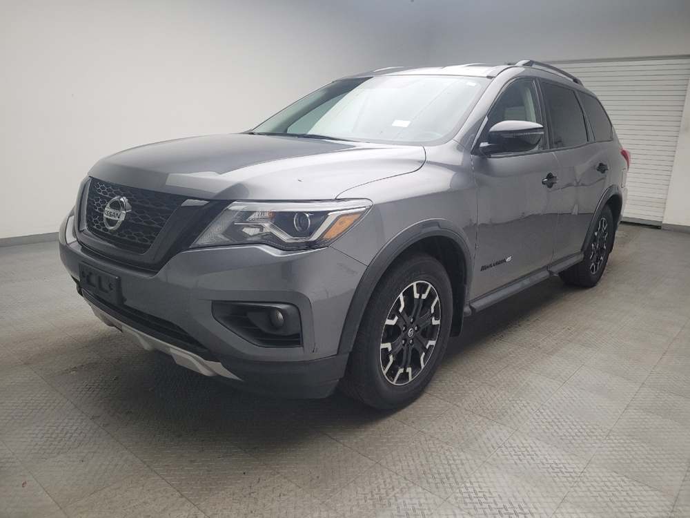 2020 Nissan Pathfinder SV's photo