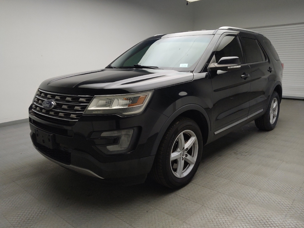 2017 Ford Explorer XLT's photo