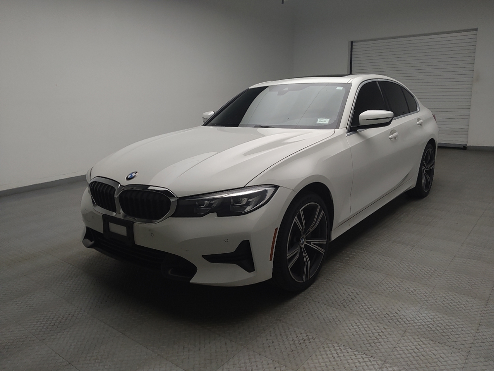 2020 BMW 3 Series 330i's photo