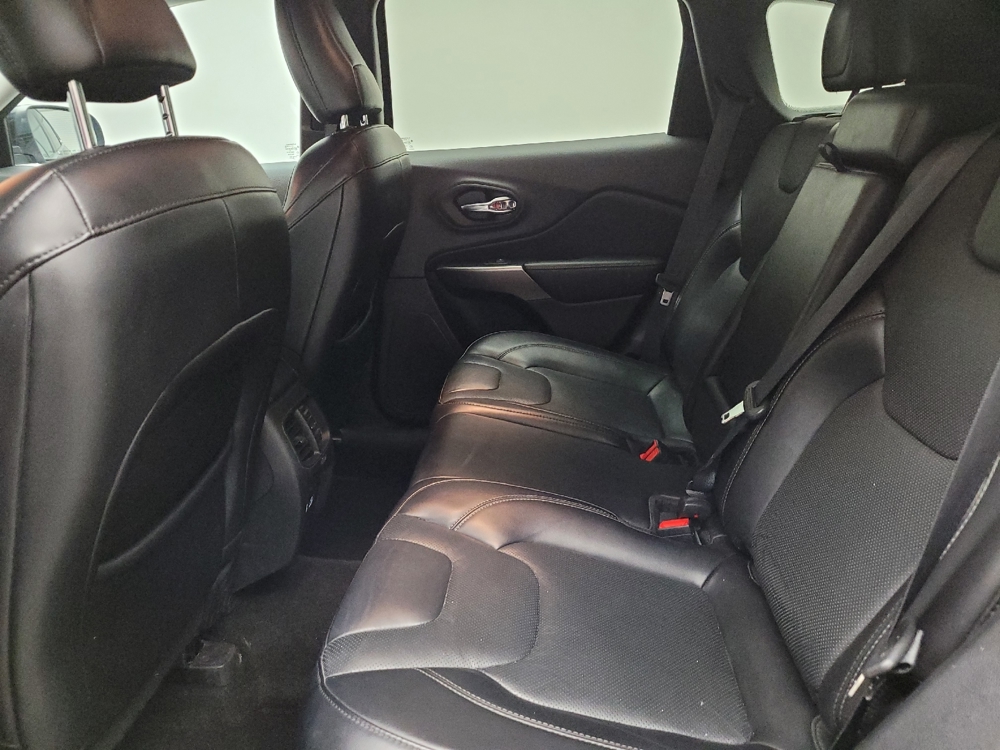 2021 Jeep Cherokee Latitude Lux - Photo 14