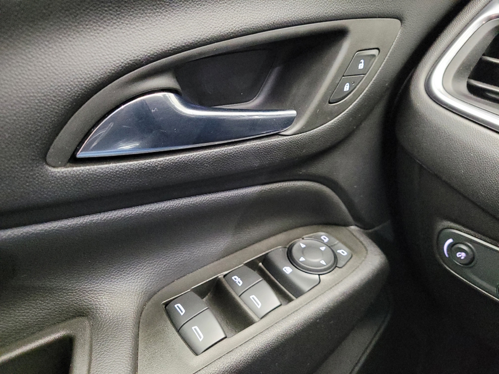 2023 Chevrolet Equinox LT - Photo 21
