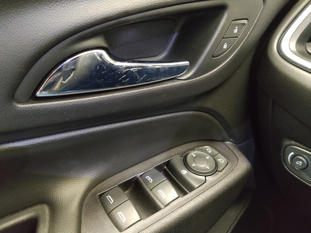 2019 Chevrolet Equinox LT - Photo 21