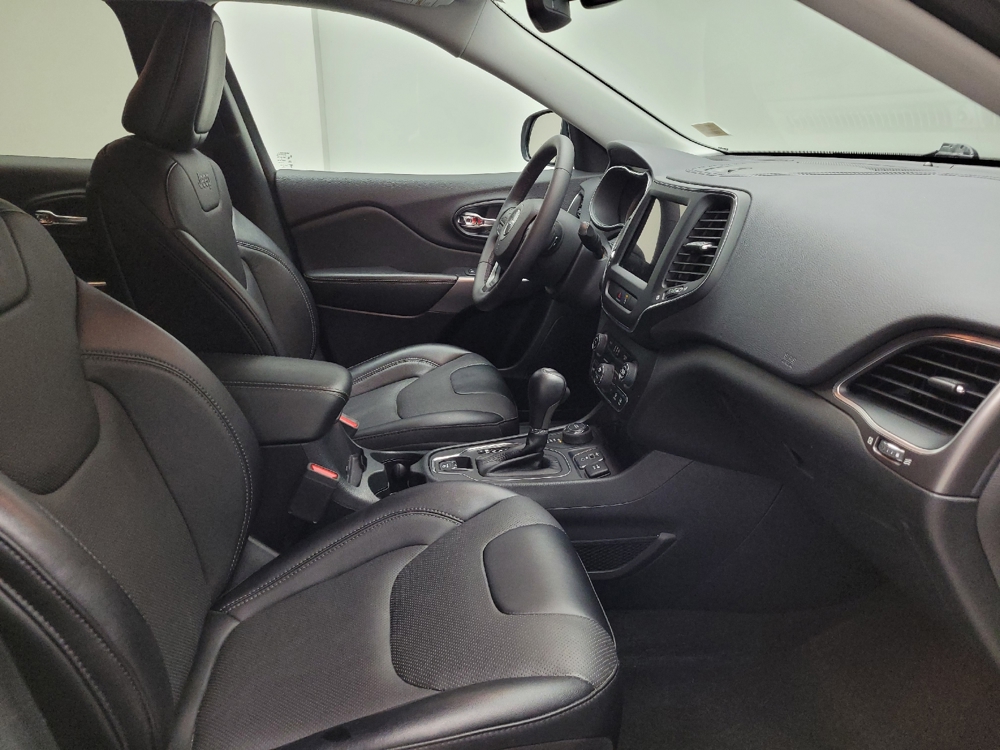 2022 Jeep Cherokee Latitude Lux - Photo 16