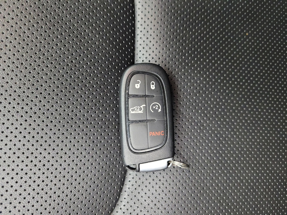 2022 Jeep Cherokee Latitude Lux - Photo 25