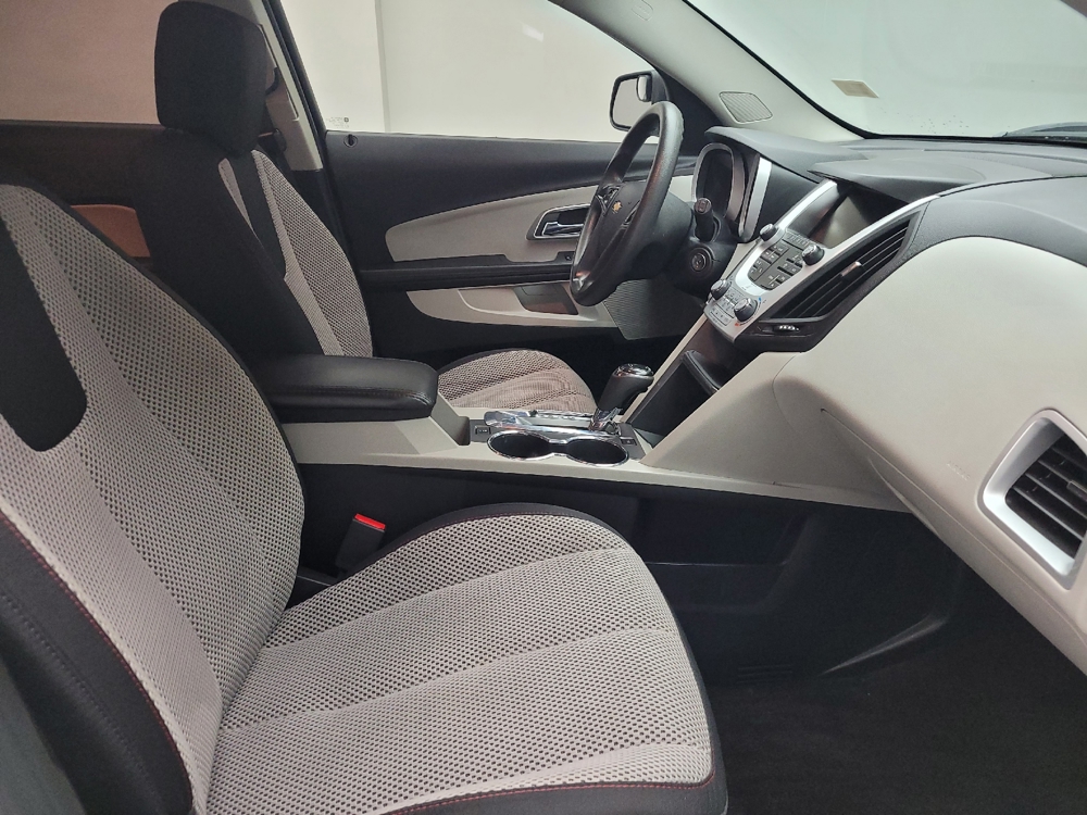 2016 Chevrolet Equinox LS - Photo 16