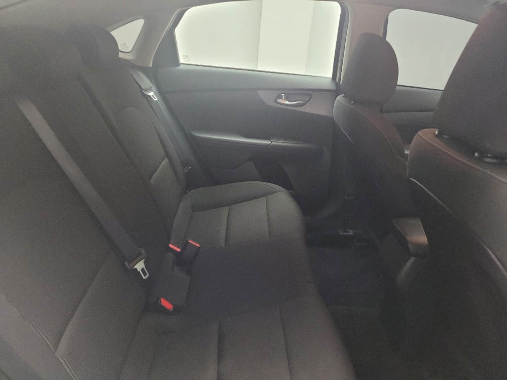 2021 Kia Forte LXS - Photo 15