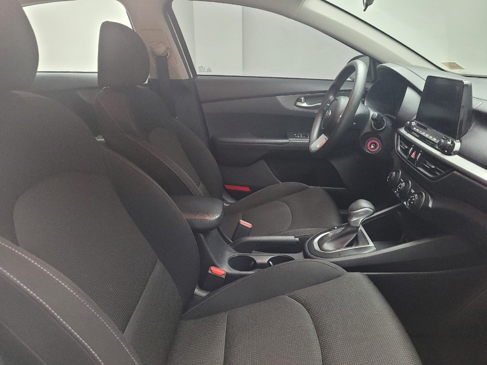 2021 Kia Forte LXS - Photo 16