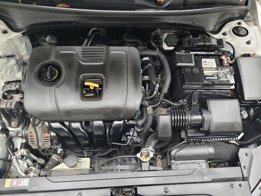 2021 Kia Forte LXS - Photo 23