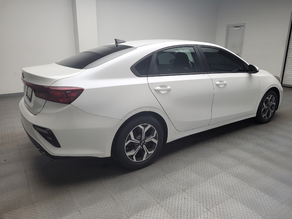 2021 Kia Forte LXS - Photo 8