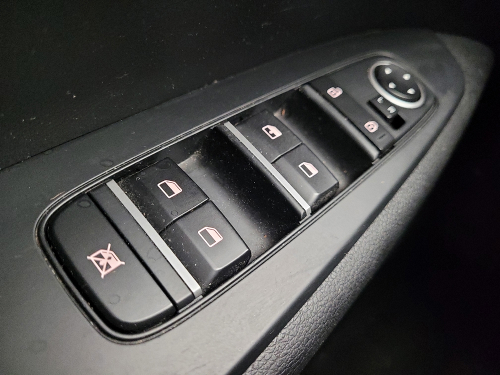 2021 Kia Forte LXS - Photo 21