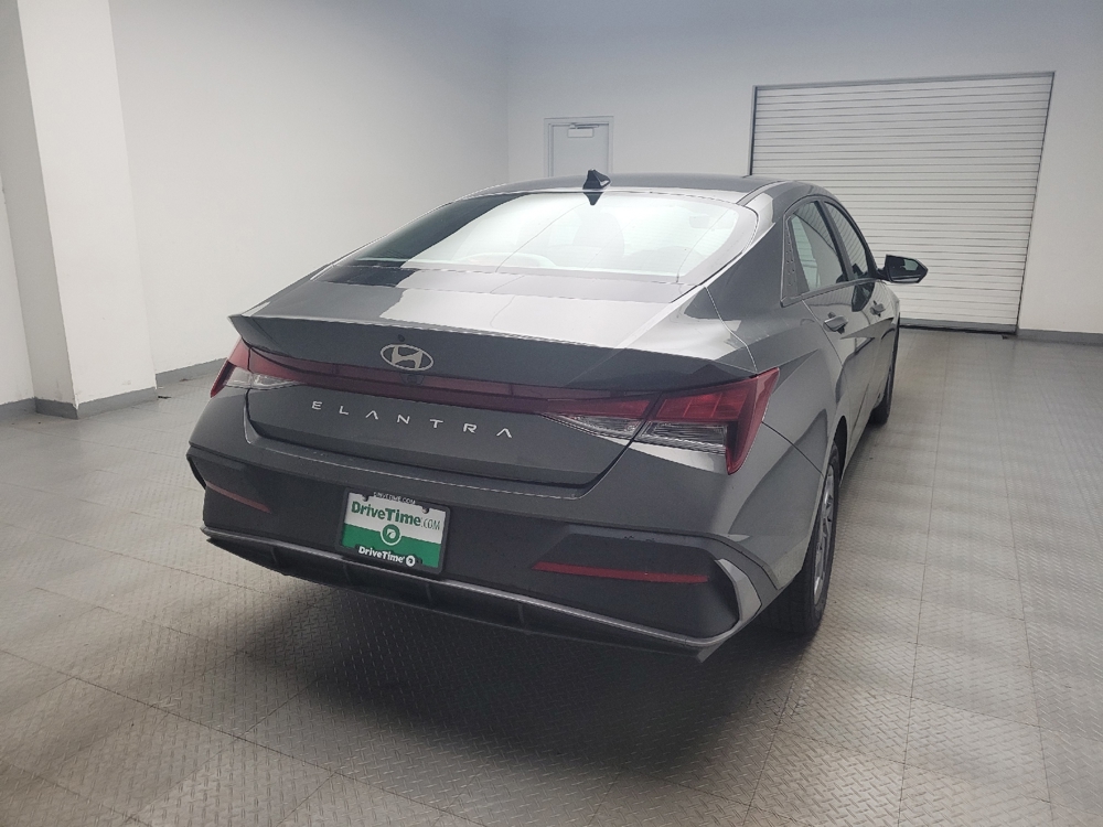 2024 Hyundai Elantra SEL - Photo 6