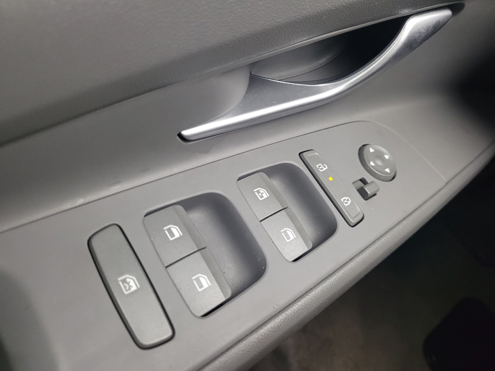 2024 Hyundai Elantra SEL - Photo 21