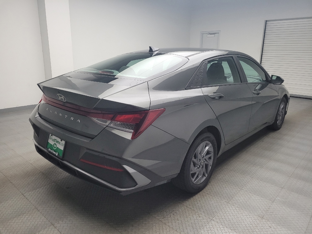 2024 Hyundai Elantra SEL - Photo 7