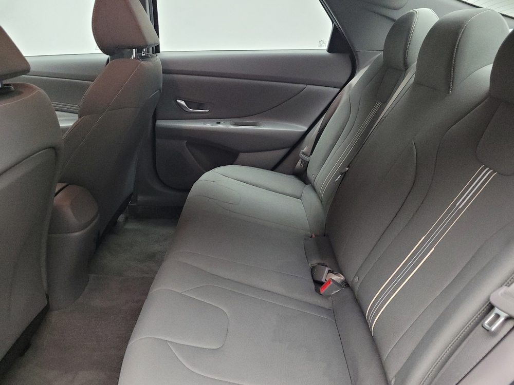 2023 Hyundai Elantra SEL - Photo 14