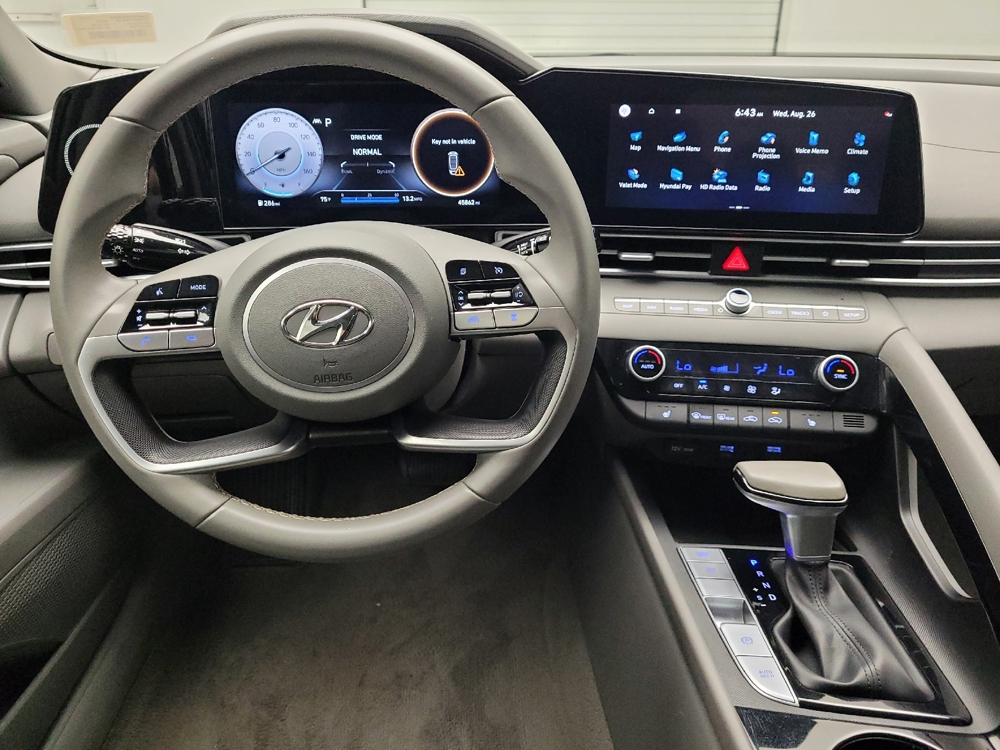2023 Hyundai Elantra SEL - Photo 17