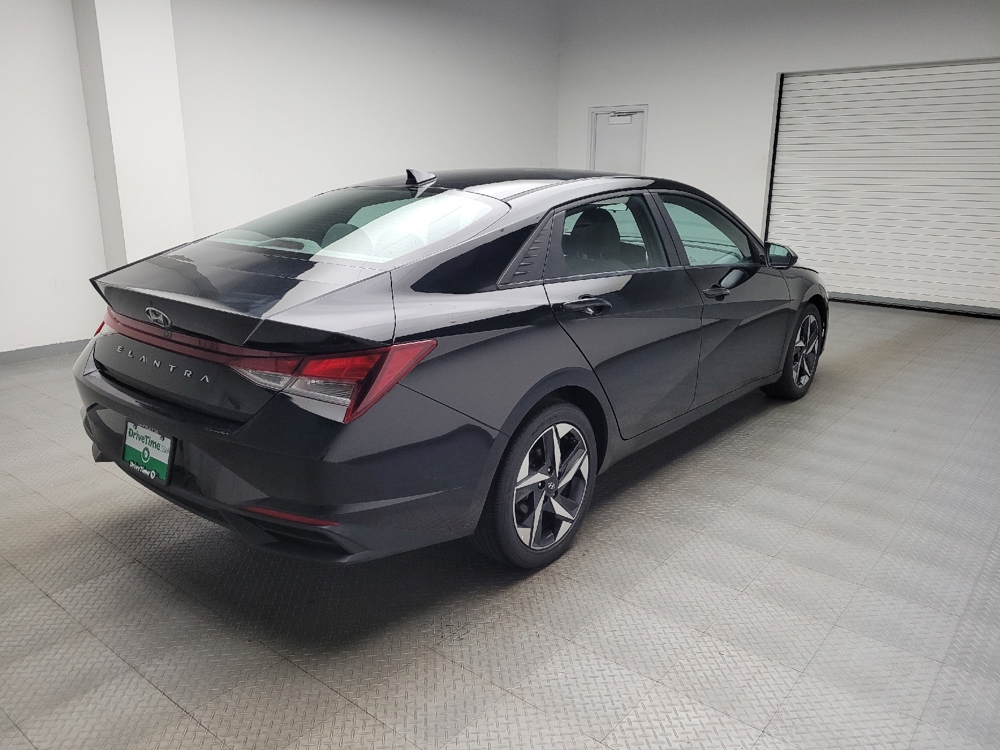 2023 Hyundai Elantra SEL - Photo 7
