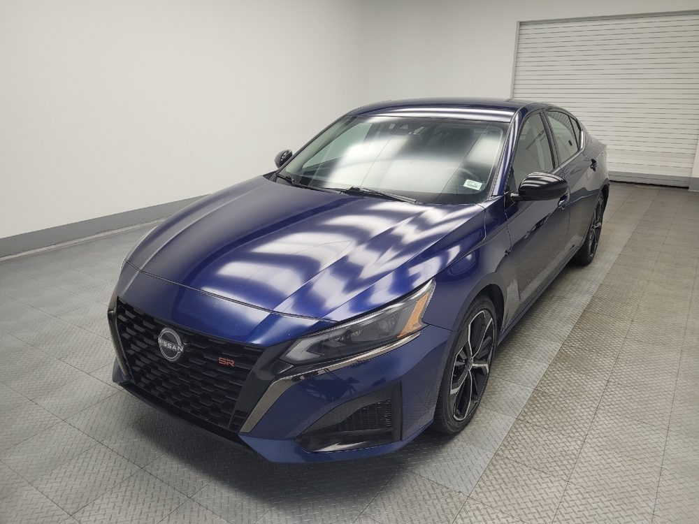 2024 Nissan Altima SR's photo
