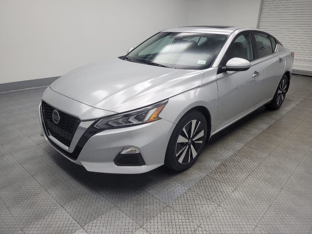 2022 Nissan Altima SV's photo