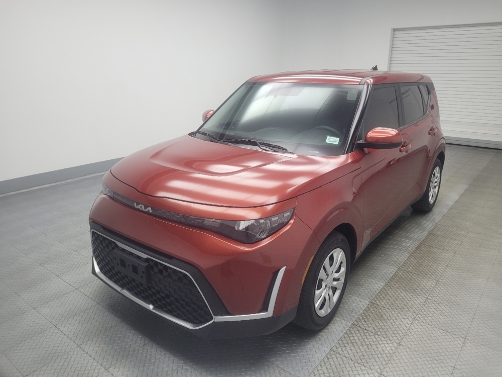 2023 Kia Soul LX's photo