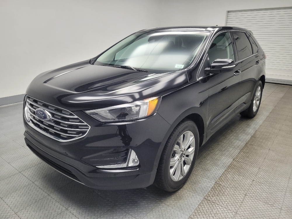 2024 Ford Edge Titanium's photo