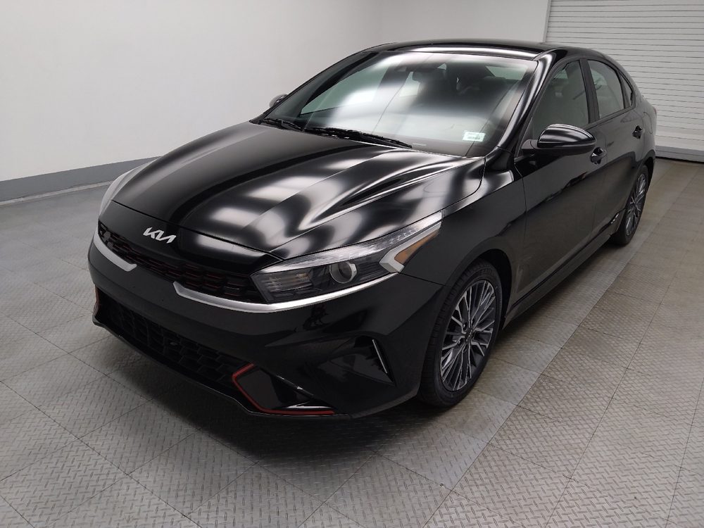 2022 Kia FORTE GT-Line's photo