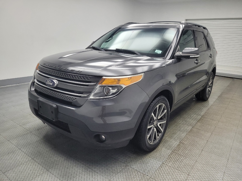 2015 Ford Explorer XLT's photo