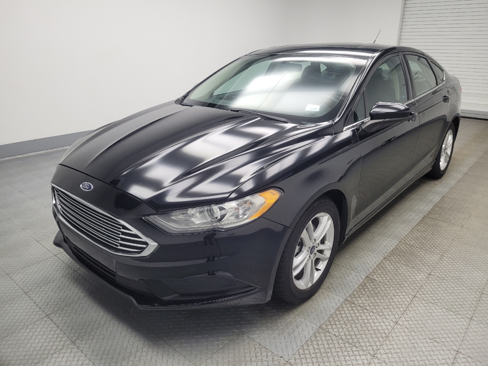 2018 Ford Fusion SE's photo