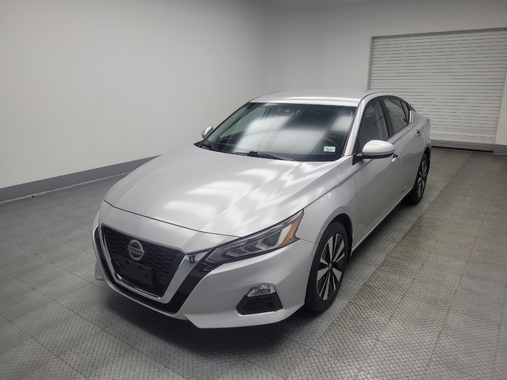 2022 Nissan Altima SV's photo