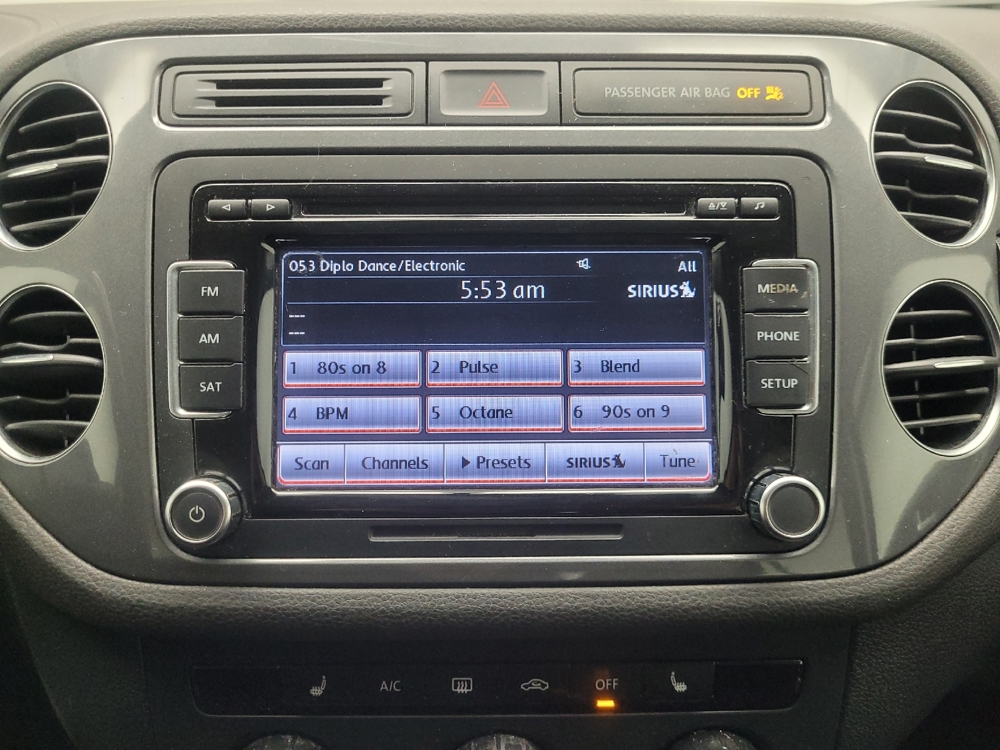 2015 Volkswagen Tiguan S - Photo 19