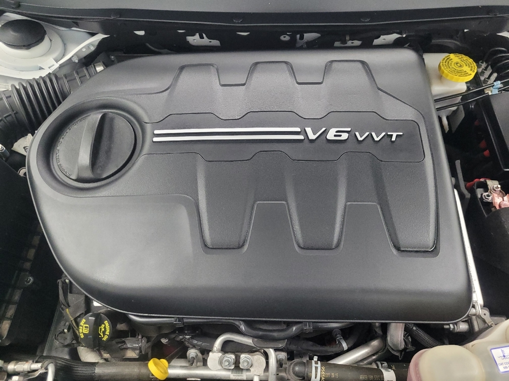 2021 Jeep Cherokee Latitude Lux - Photo 23