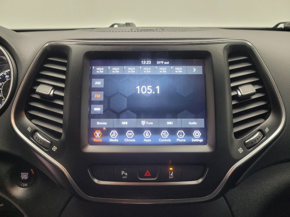 2021 Jeep Cherokee Latitude Lux - Photo 19