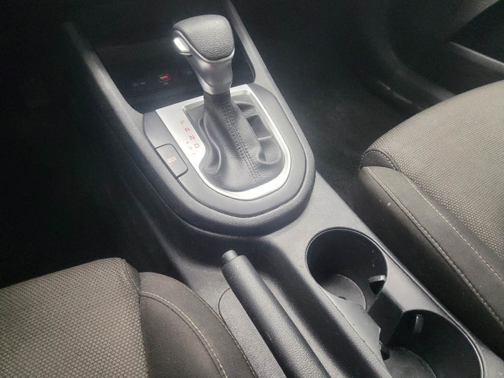 2024 Kia Forte LXS - Photo 20