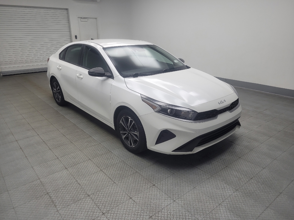 2024 Kia Forte LXS - Photo 9