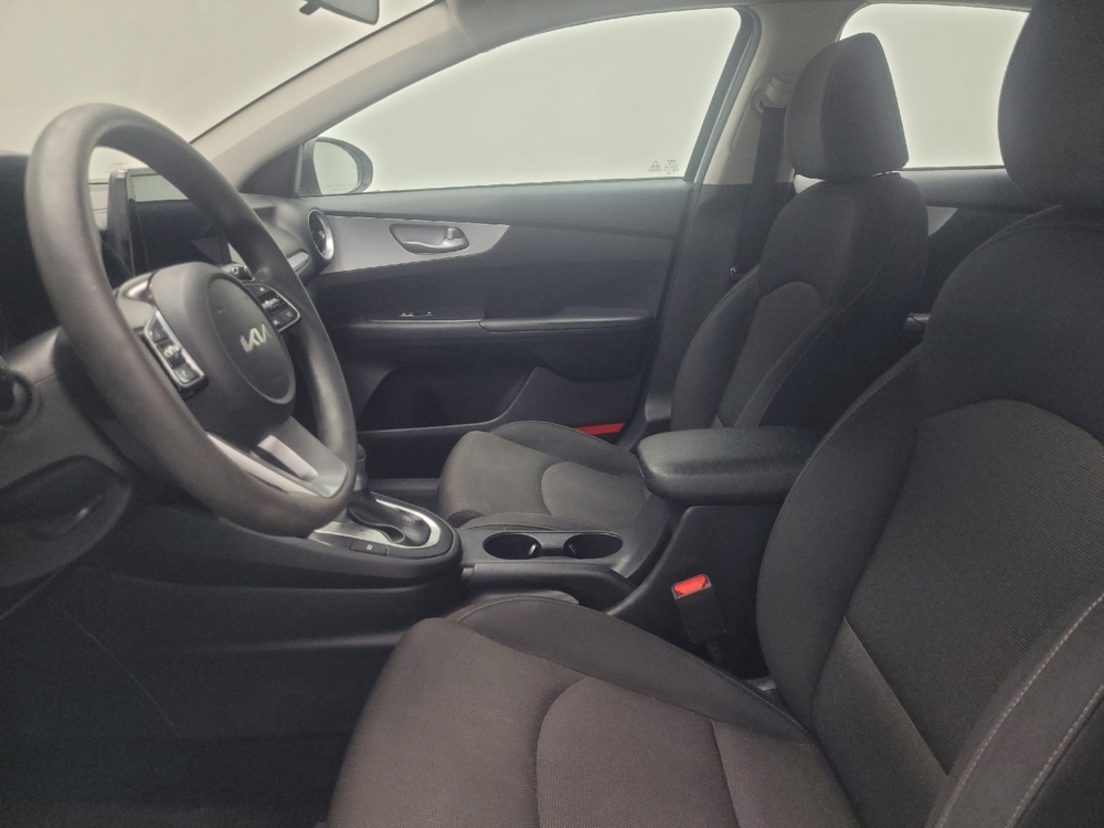 2024 Kia Forte LXS - Photo 13
