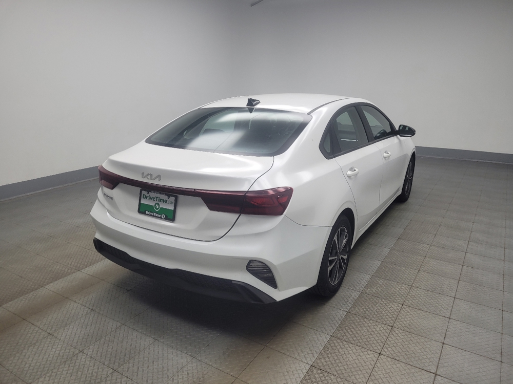 2024 Kia Forte LXS - Photo 7
