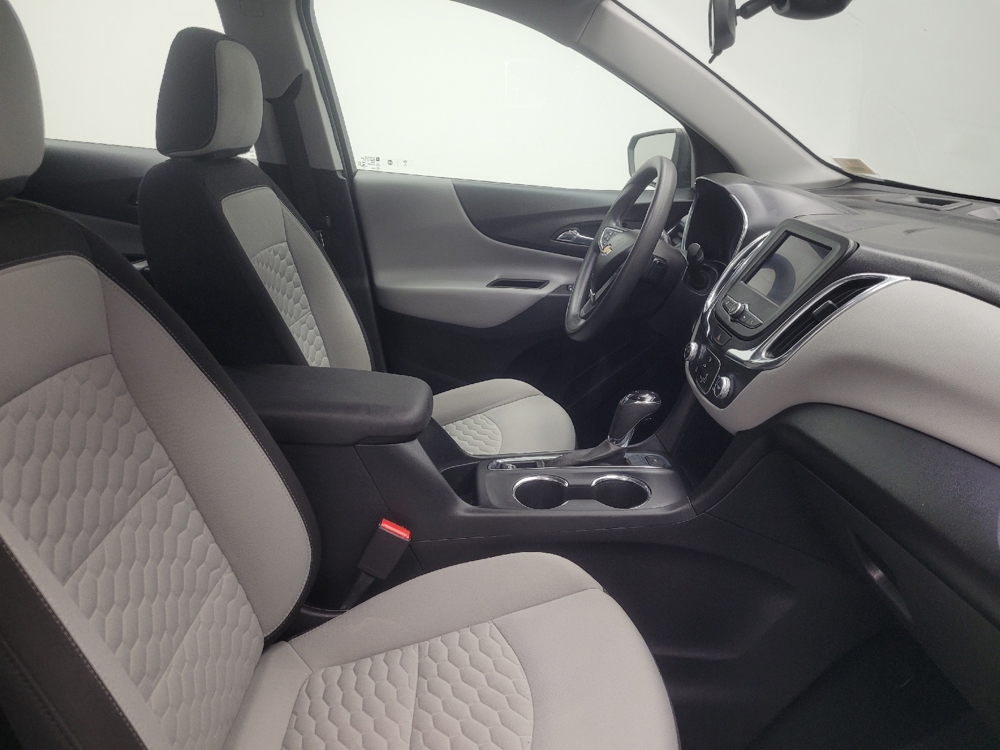 2020 Chevrolet Equinox LS - Photo 16