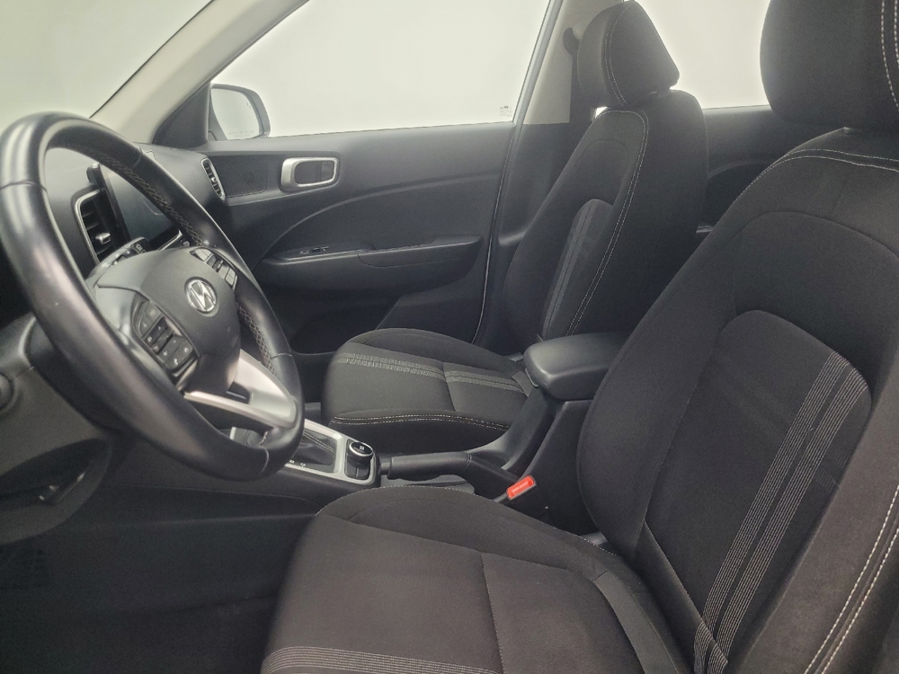 2022 Hyundai Venue SEL - Photo 13