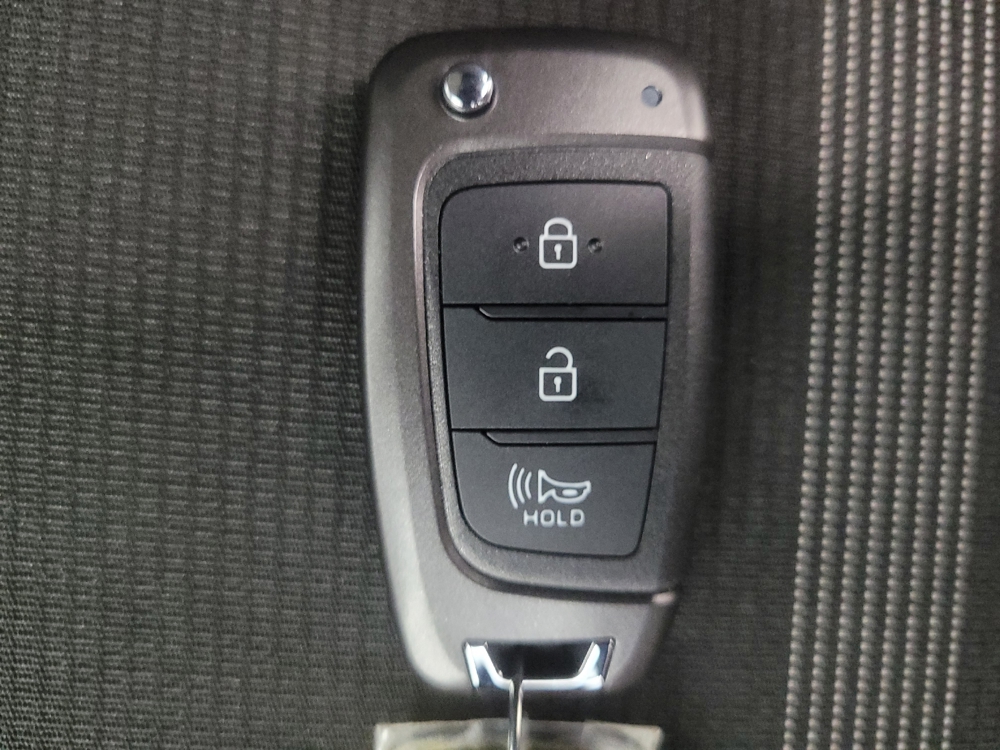 2022 Hyundai Venue SEL - Photo 25