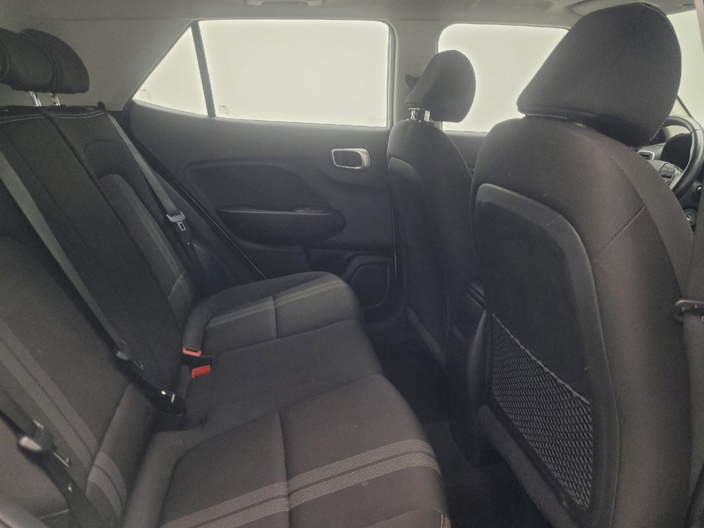 2022 Hyundai Venue SEL - Photo 15