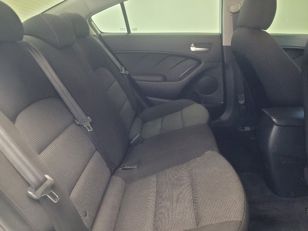 2017 Kia Forte LX - Photo 15